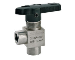 Q13SAF-64內螺紋角式球閥